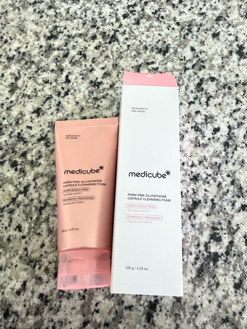 Medicube PDRN Pink Glutathione Capsule Cleansing Foam - NWT